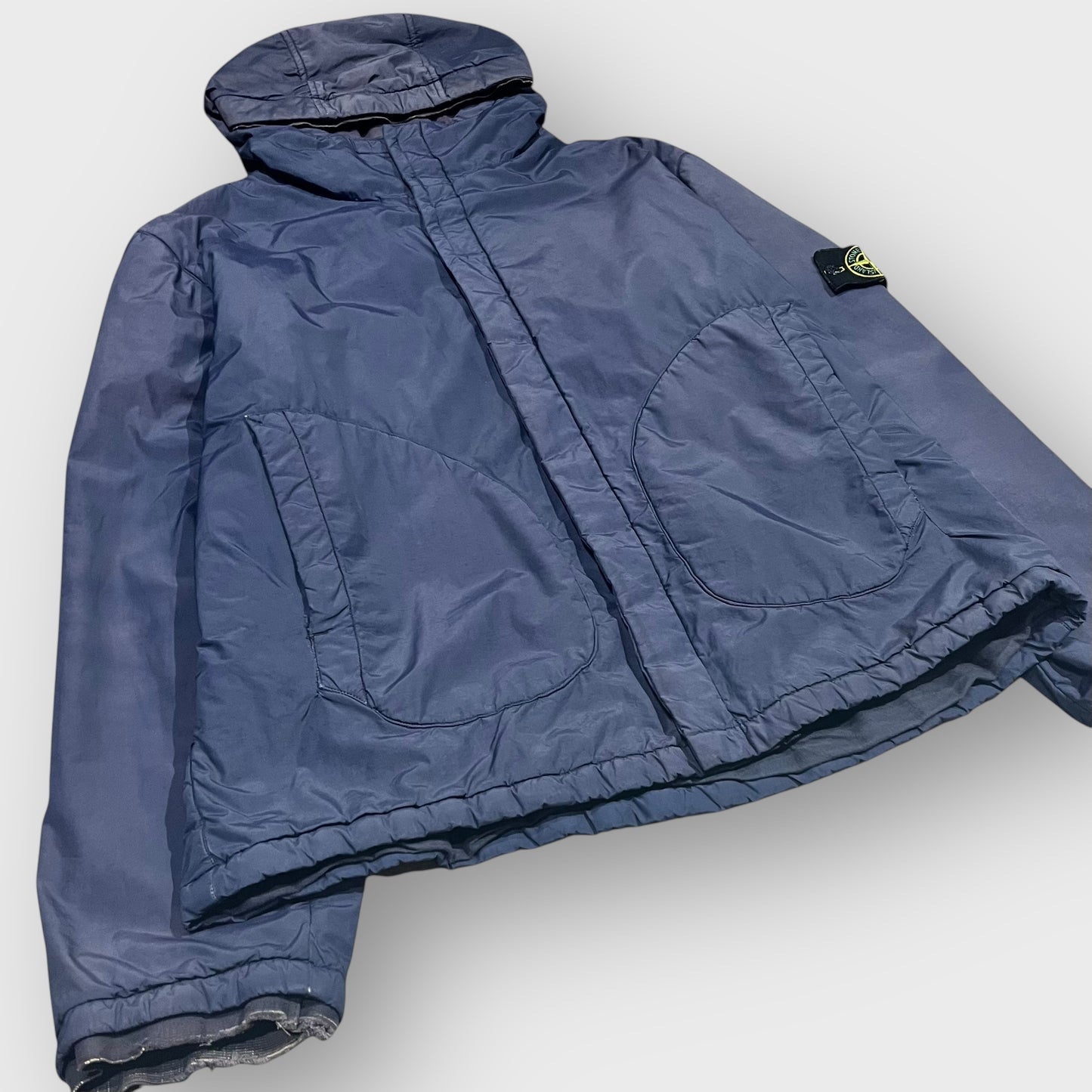 2001 STONE ISLAND
hooded jacket