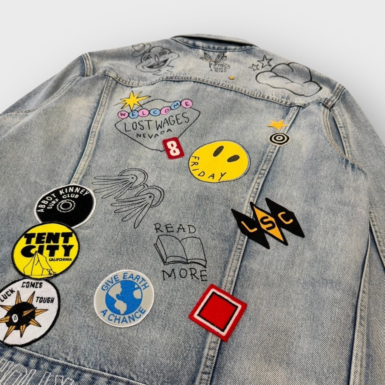 00’s “LEVI'S”
“NOS” limited allover embellished denim jacket