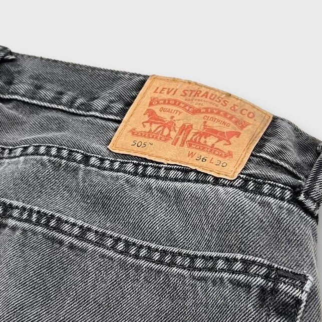 00’s “LEVI’S” “505” black damage denim