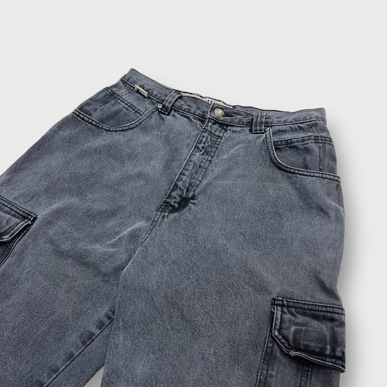 90’s “Culture” cargo half denim