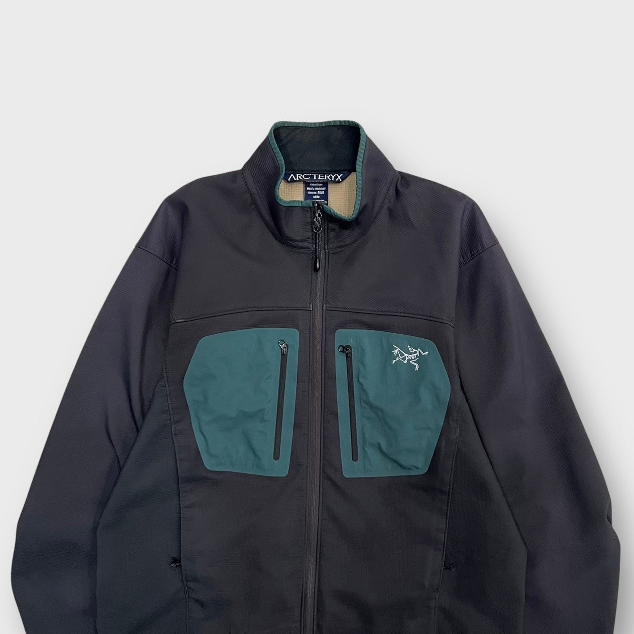 00’s “ARC'TERYX”
epsilon ar jacket