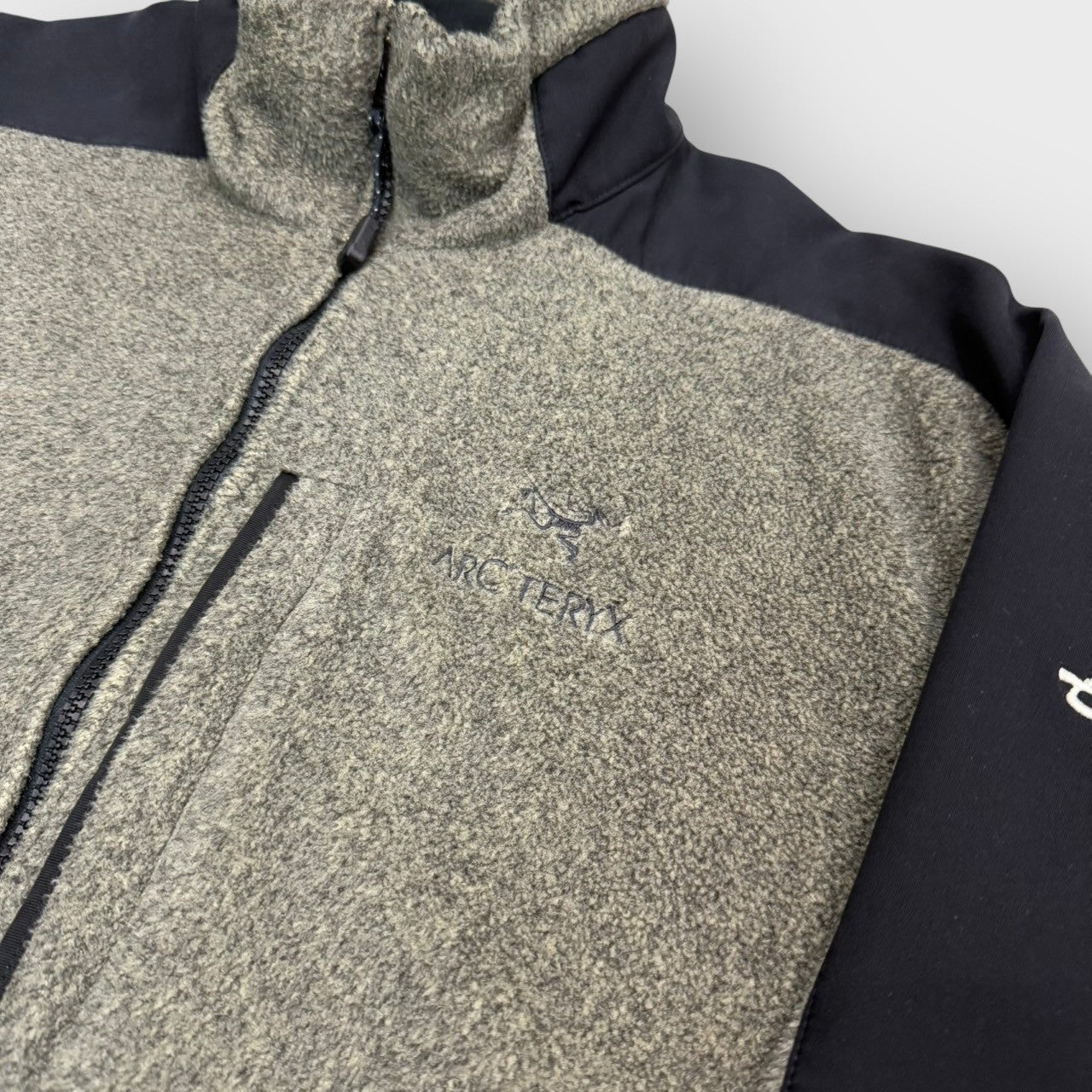 90's "ARC'TERYX"
Sigma fleece jacket