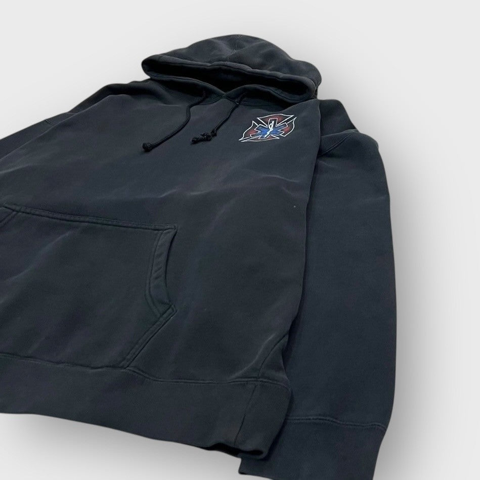 00's "FIRE FUTURE"
Pull-over hoodie