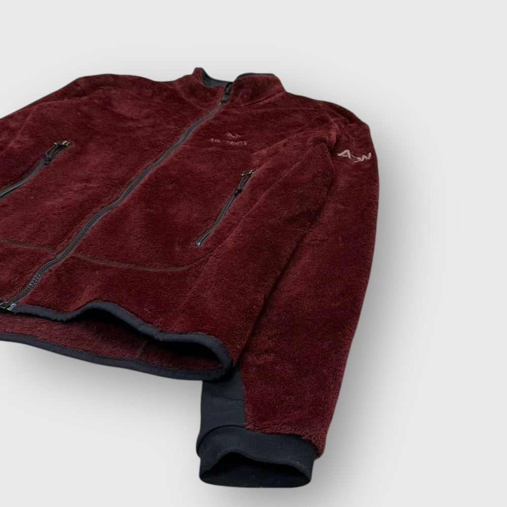 90's "ARC'TERYX"
Fleece jacket