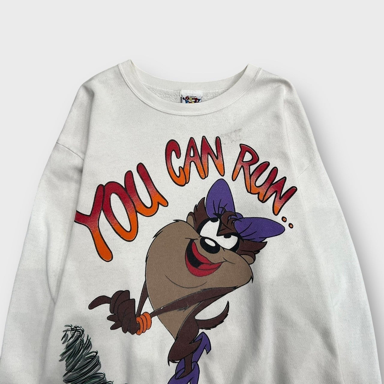 90’s “LONEY TUNES”
“Tasmanian devil” character sweat
