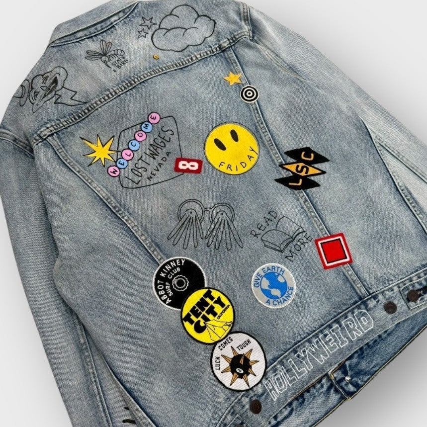 00's "LEVI'S"
"NOS" limited allover embellished denim jacket