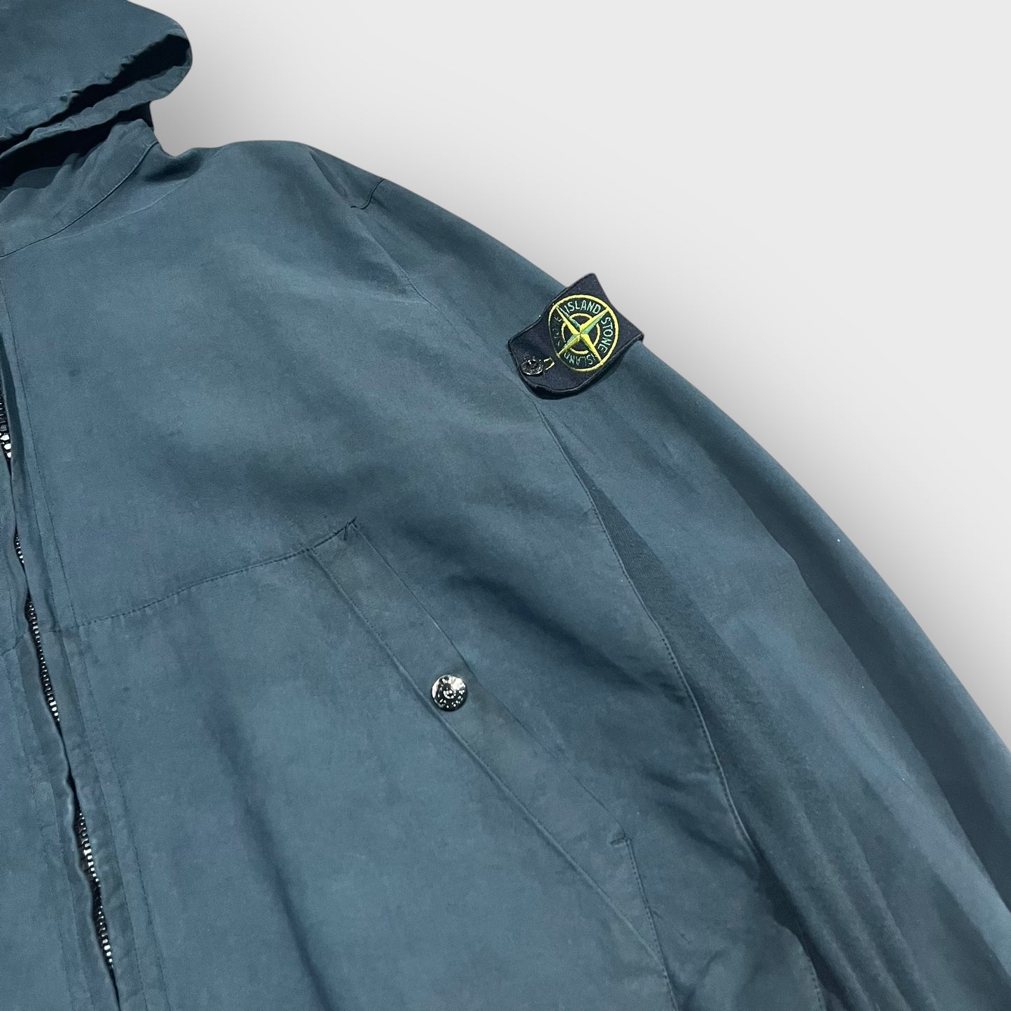 00’s STONE ISLAND
garment dyed hooded jacket
