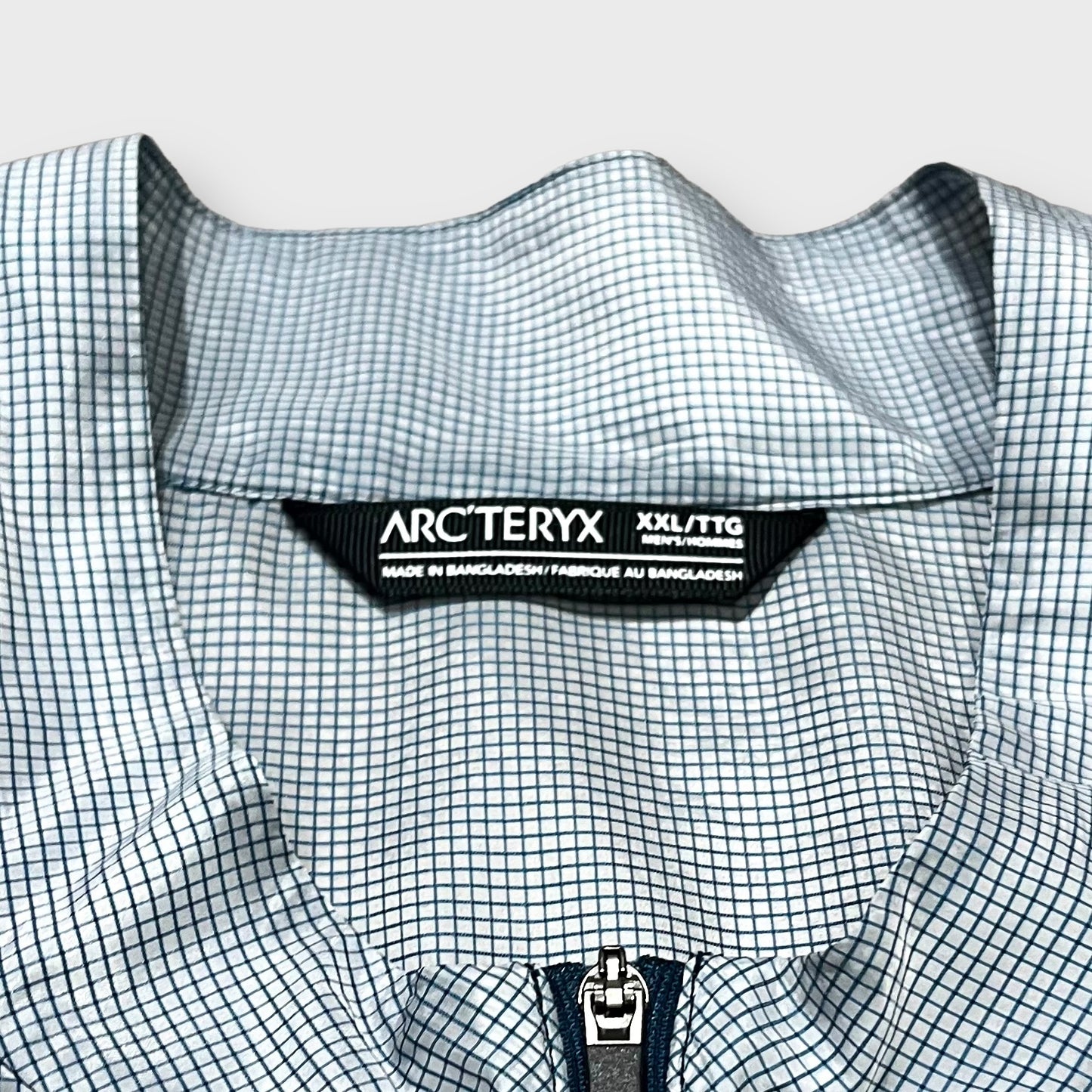00’s “ARC’TERYX”
zip up nylon jacket