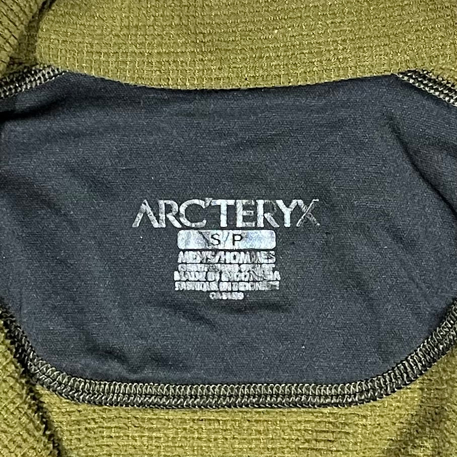 00’s “ARC'TERYX”
half zip fleece jacket