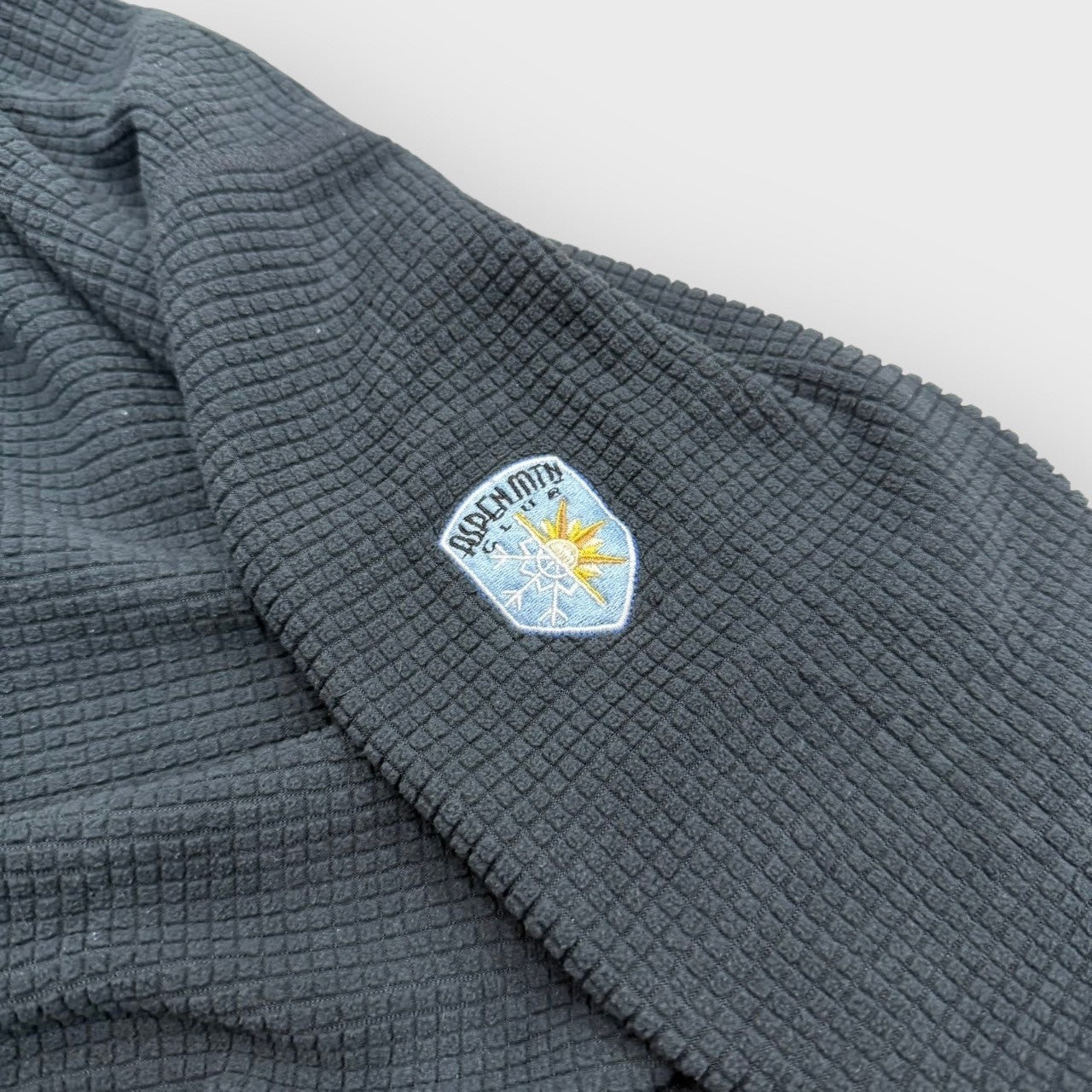 00's "ARC'TERYX"
"POLARTEC" half zip jacket