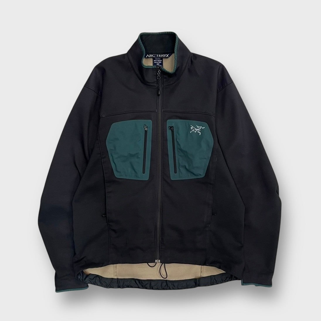 00’s “ARC'TERYX”
epsilon ar jacket