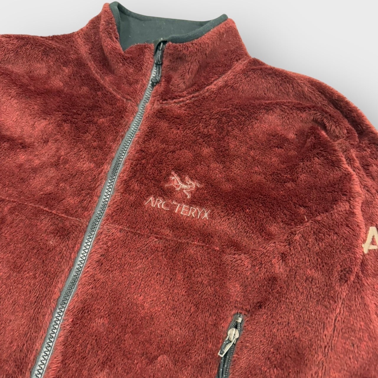90's "ARC'TERYX"
Fleece jacket