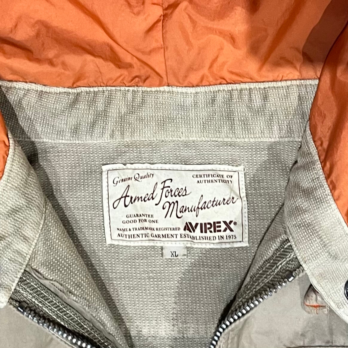 90’s-00’s “AVIREX”
zip up hooded jacket