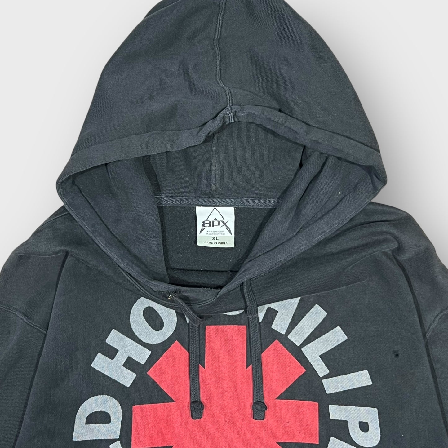00’s “RED HOT CHILI PEPPERS” band hoodie