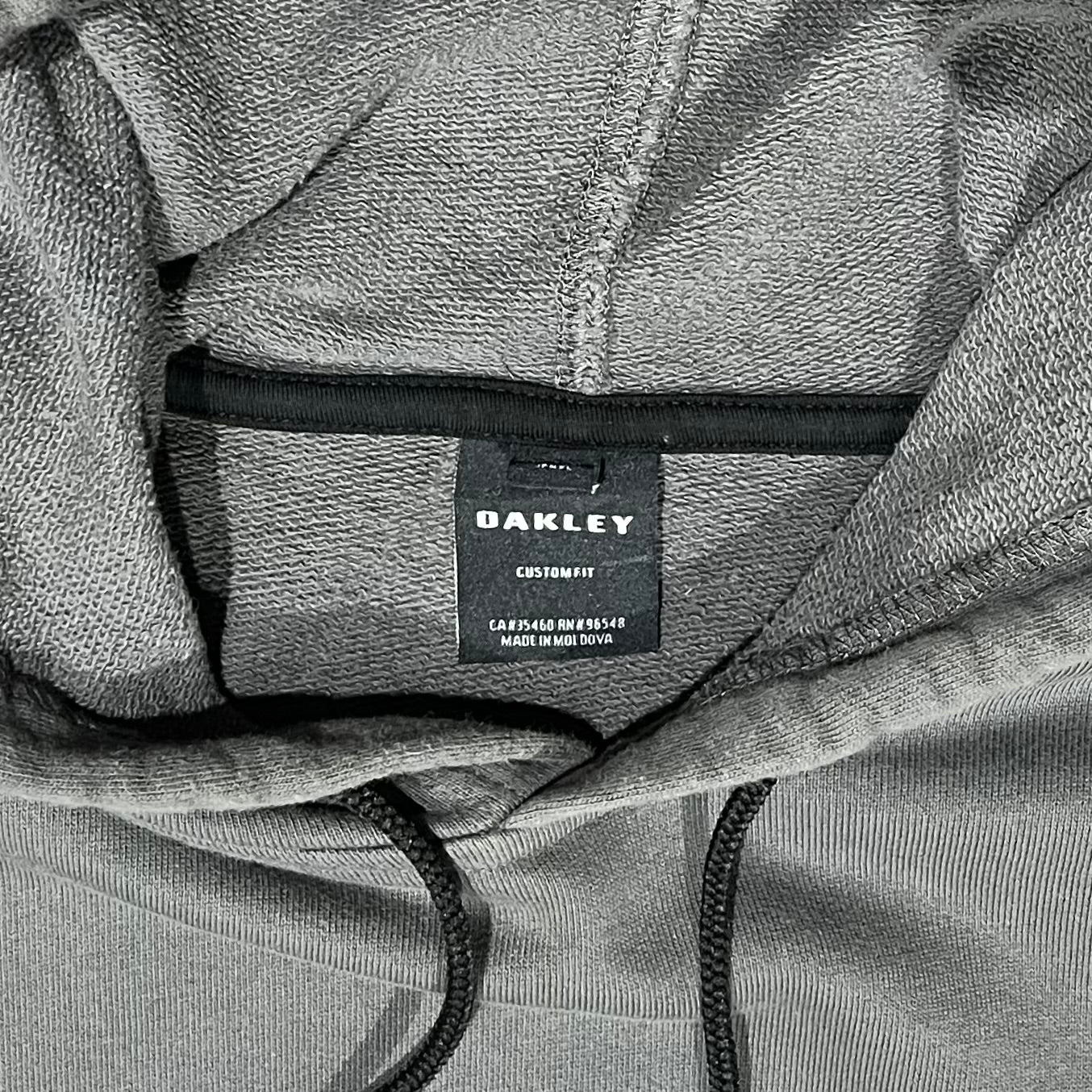 00’s “OAKLEY” hoodie