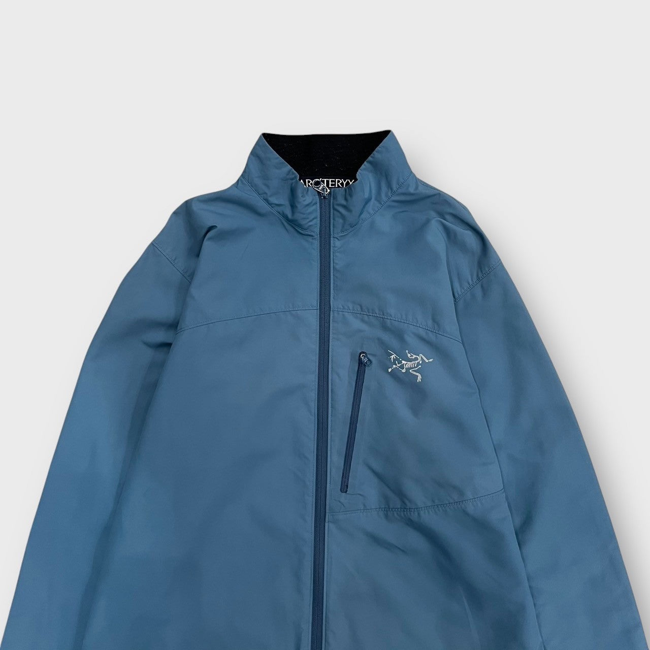 00's "ARC'TERYX"
nylon zip up jacket