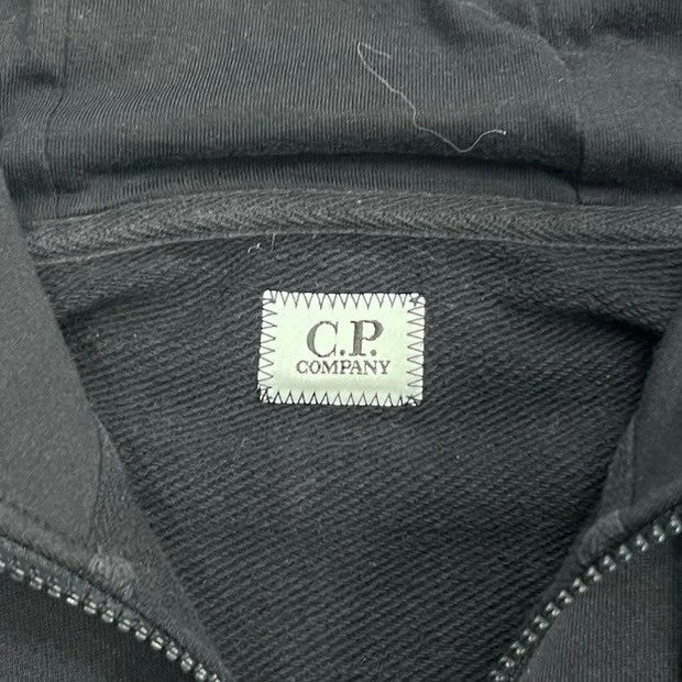 00's "C.P COMPANY"
Goggle zip up hoodie