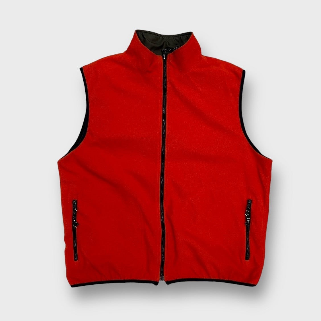 00’s “UTILITY” reversible nylon vest
