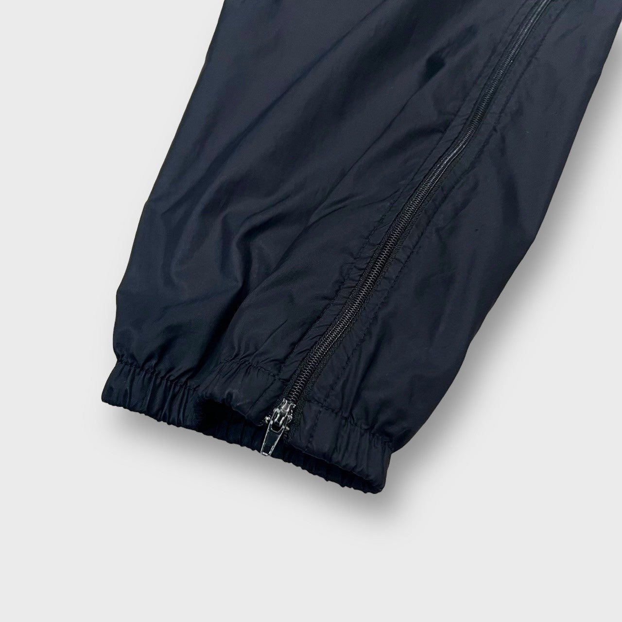 00’s “NIKE” nylon track pants