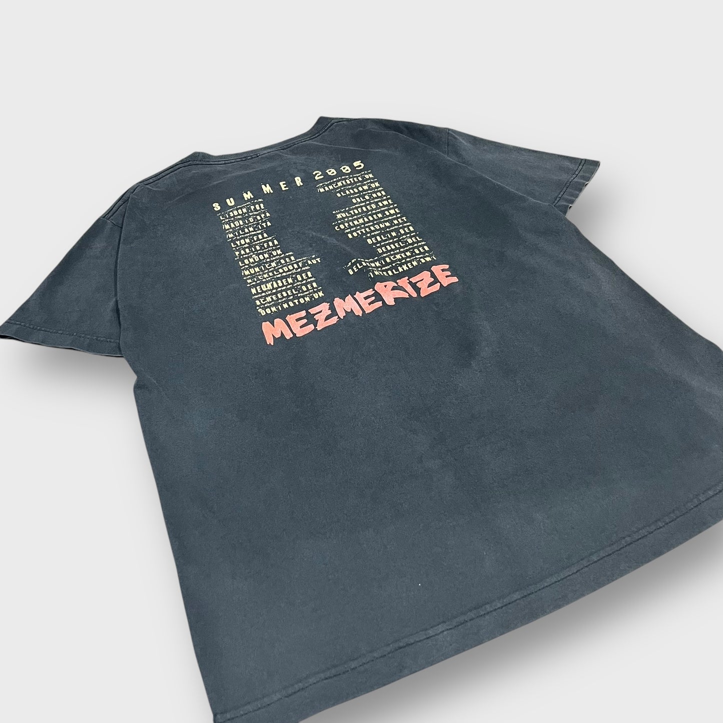 2005 SYSTEM OF A DOWN “MEZMERIZE” tour t-shirt