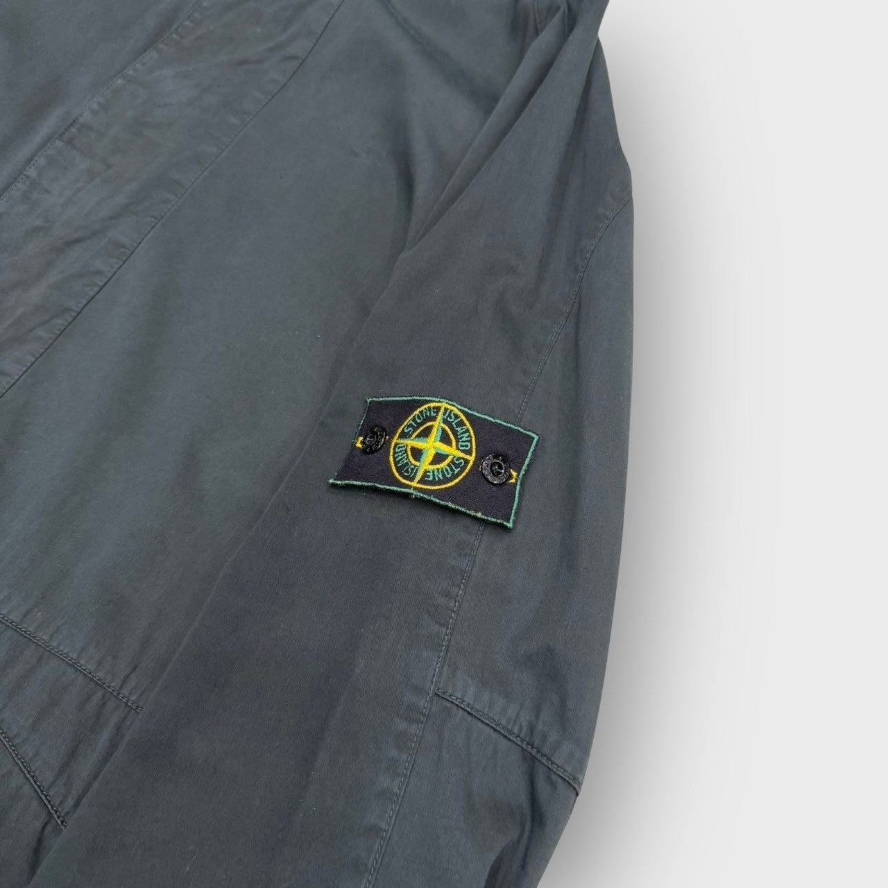 90's "STONE ISLAND"
"RASO GOMMATO" jacket