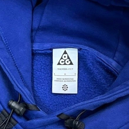 00’s “NIKE ACG” pull-over hoodie
