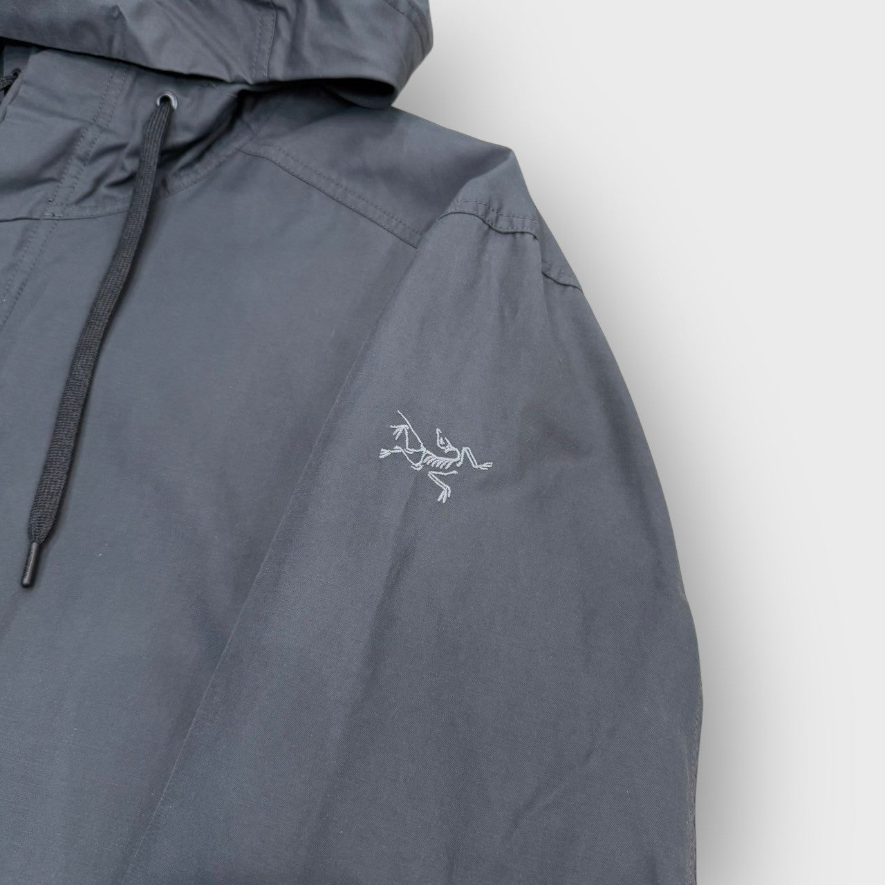 00's "ARC'TERYX"
Solano hoodie jacket
