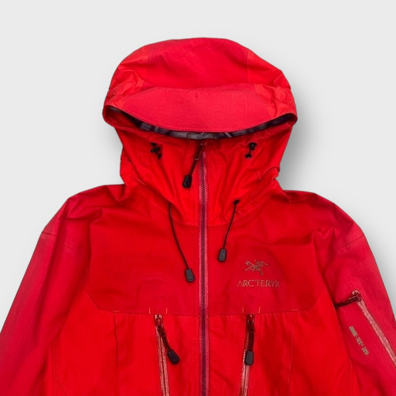 00’s “ARC’TERYX” alpha sv jacket red
