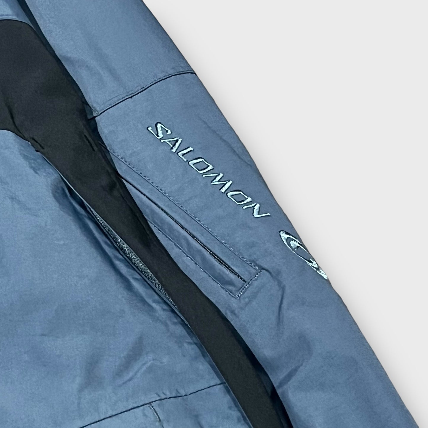 00’s “SALOMON”
hi-neck nylon jacket