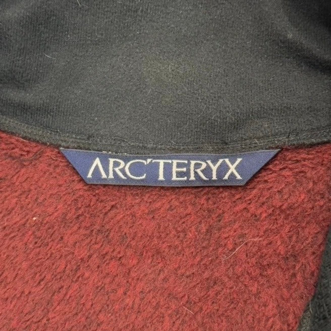 90's "ARC'TERYX"
Fleece jacket