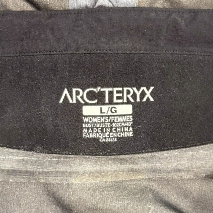 00’s “ARC'TERYX” theta ar jacket