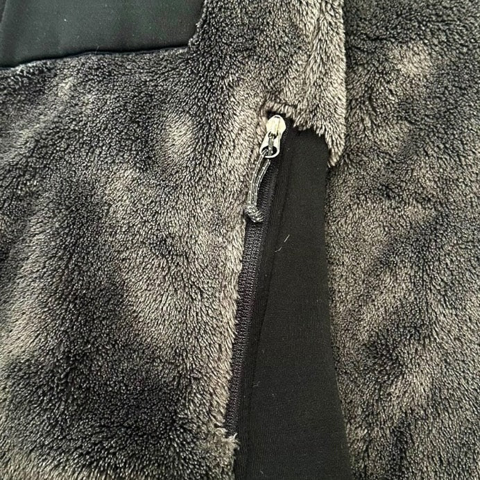 90’s-00’s “MOUNTAIN HARD WEAR” fleece jacket