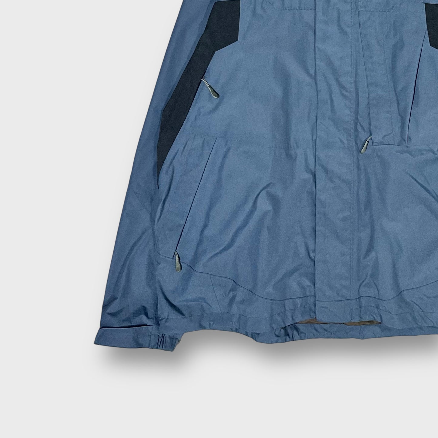 00’s “SALOMON”
hi-neck nylon jacket