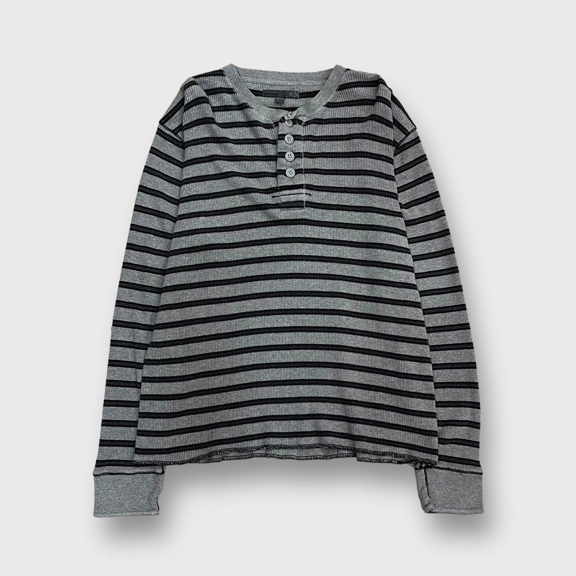 00’s “OLD NAVY”
henry-neck border pattern thermal shirt