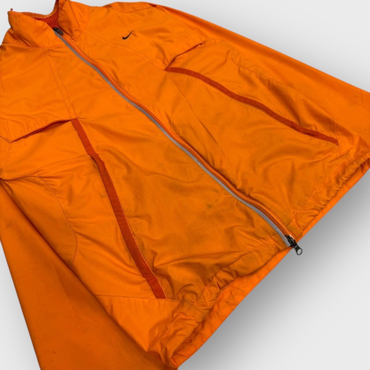 00's "NIKE"
Nylon zip up jacket