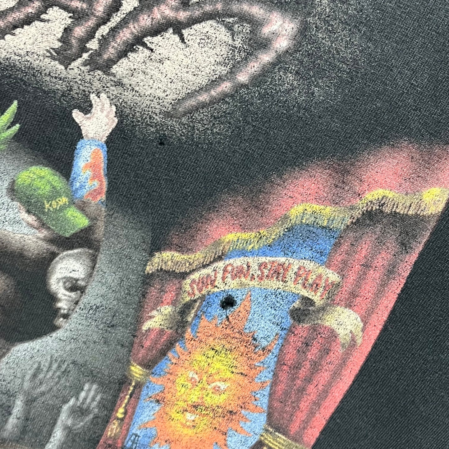 2002 KORN
“Untouchables” album t-shirt