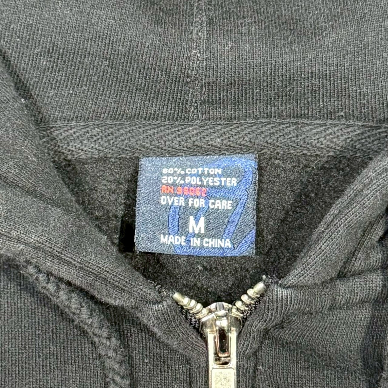 90’s “KISS”
band zip hoodie