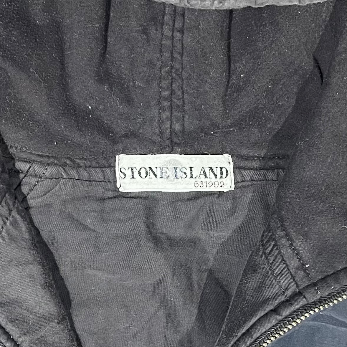 00’s “STONE ISLAND”
mountain jacket