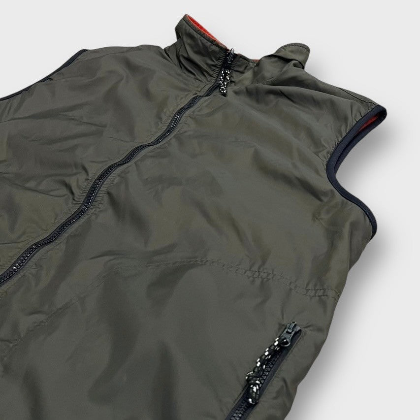 00’s “UTILITY” reversible nylon vest
