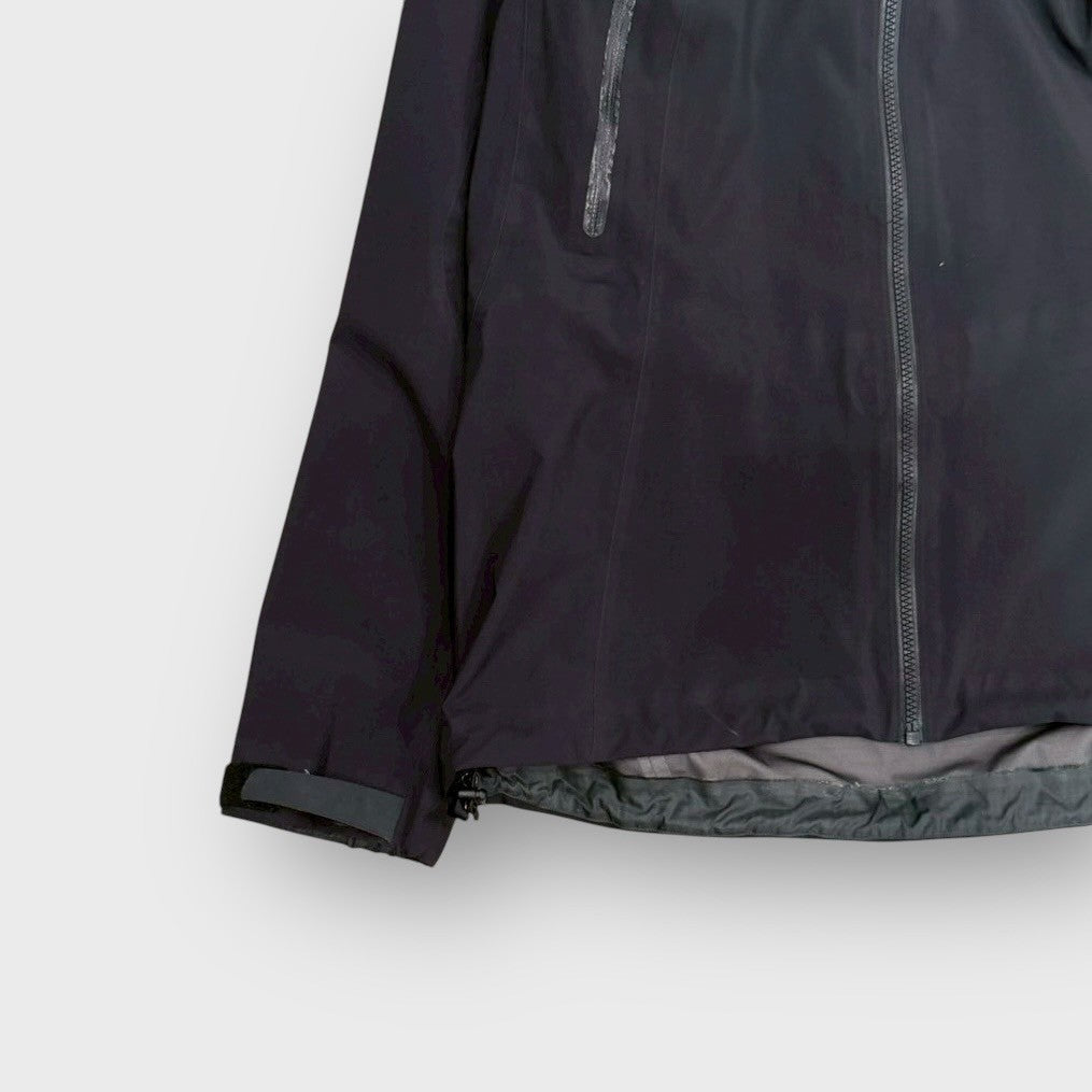 00's "ARC'TERYX"
Theta ar jacket