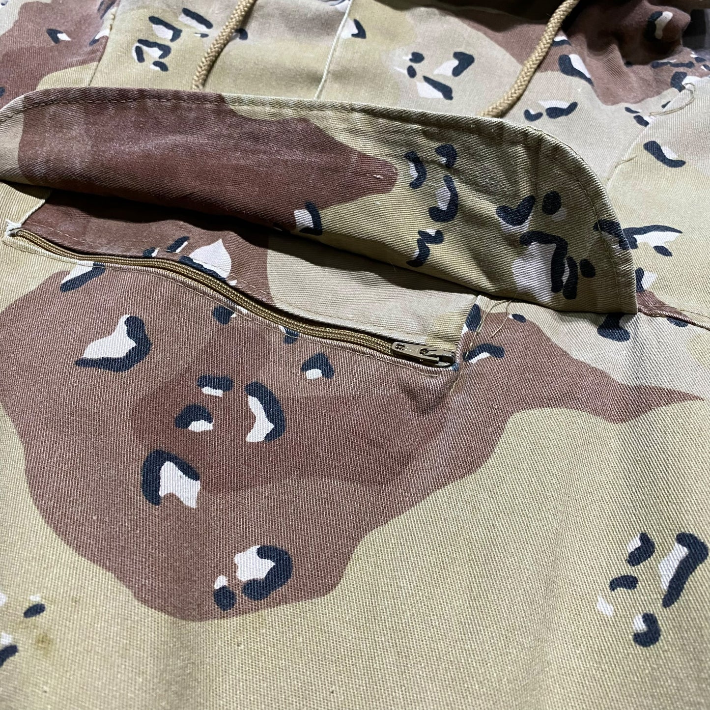 90’s “Sportswear” chocolate chip camouflage anorak parka