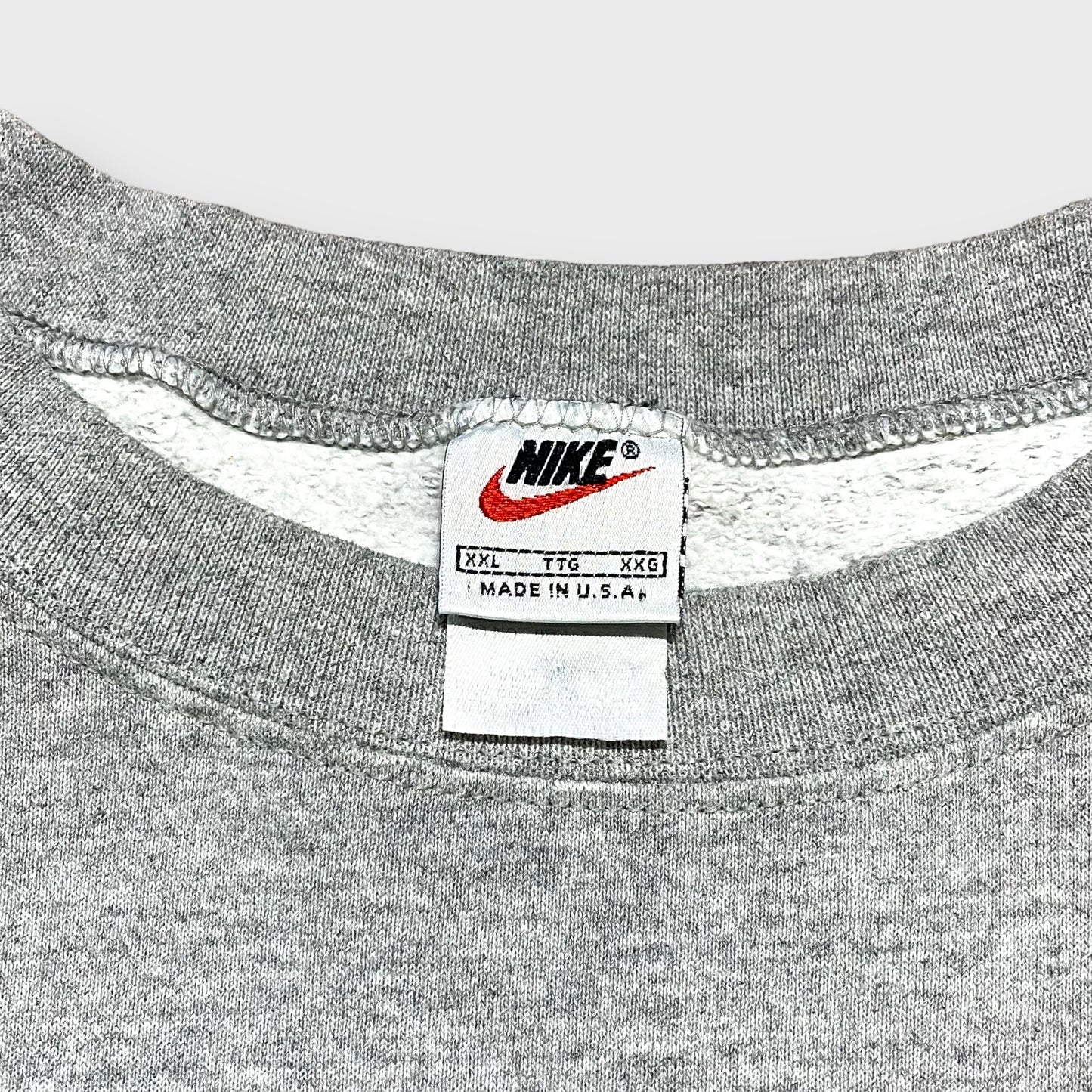 90’s “NIKE” logo design sweat