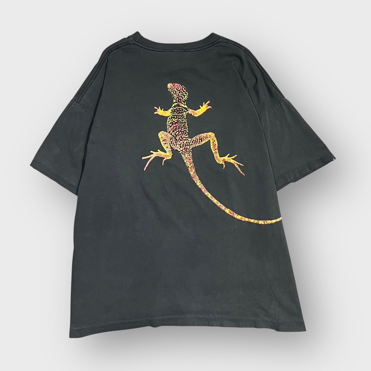 90’s “Marlboro”
“lizard” company t-shirt