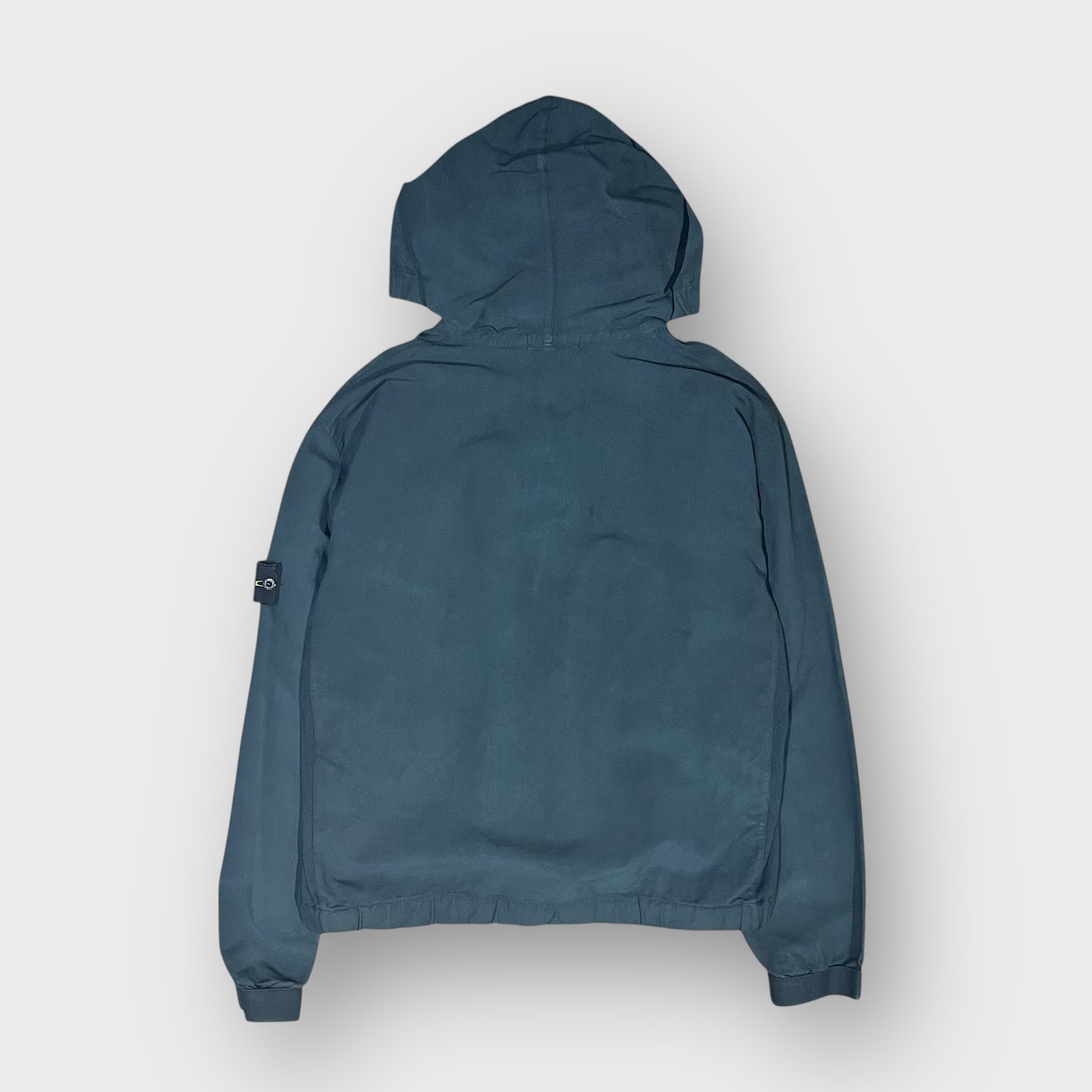 00’s STONE ISLAND
garment dyed hooded jacket