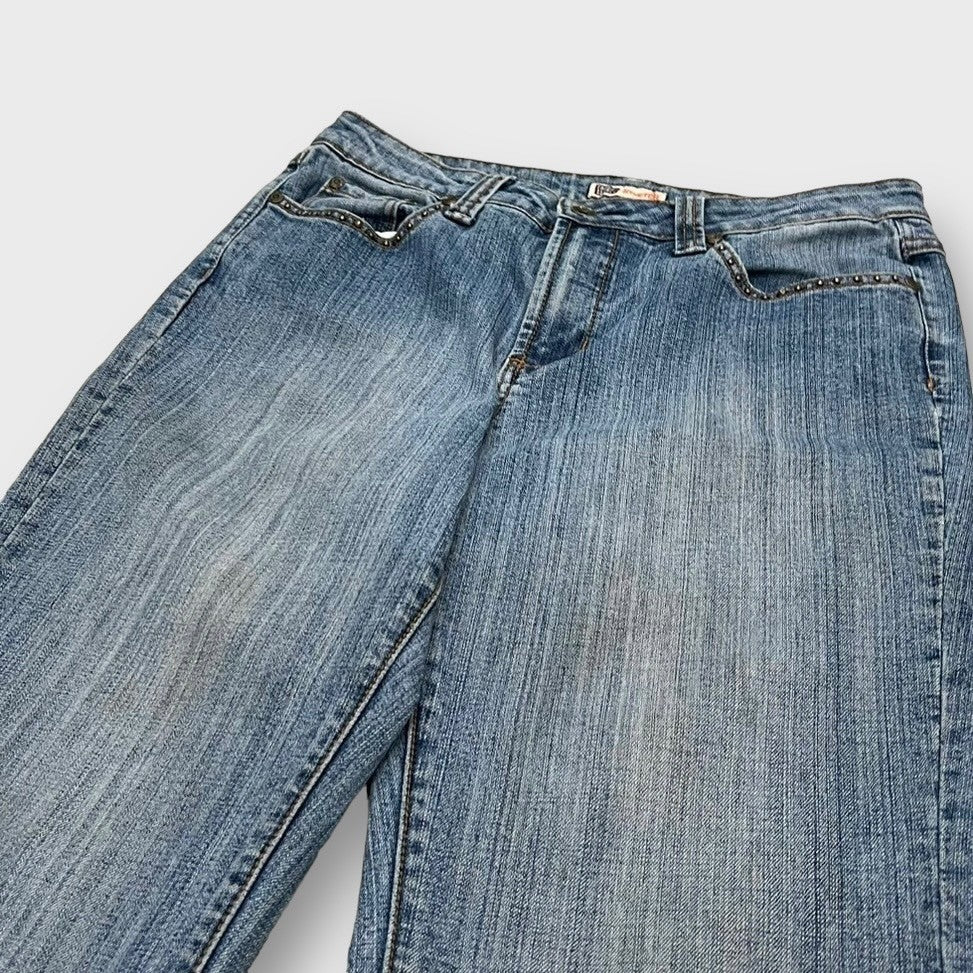 90’s “FADED GLORY”
flare denim pants