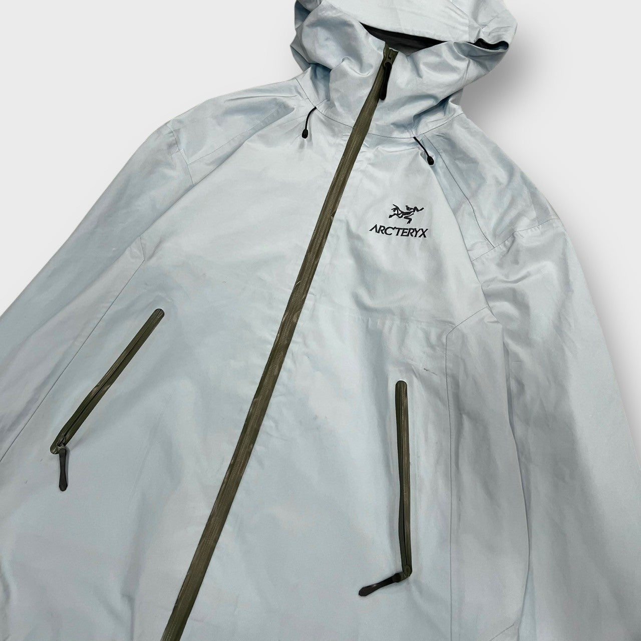00’s “ARC'TERYX”
beta lt jacket