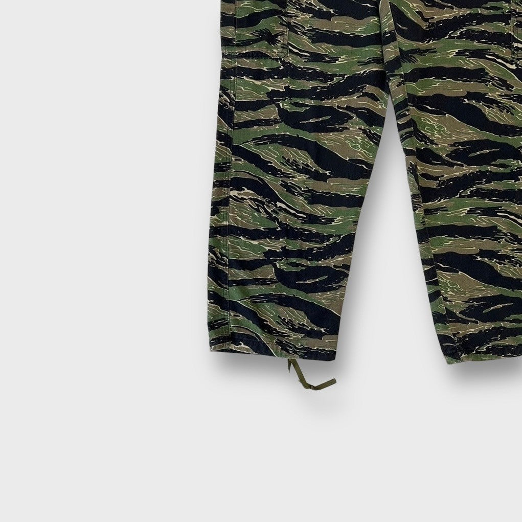 90’s Unkown tiger camo cargo pants