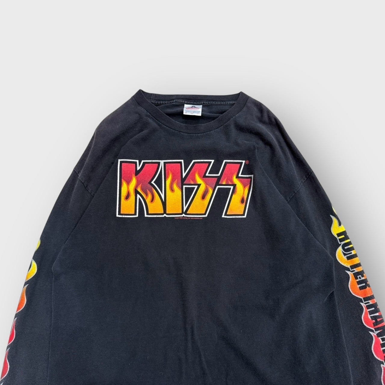 00's "KISS"
L/s tee