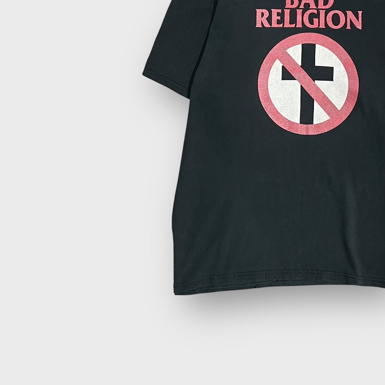 00’s “BAD RELIGION”
band t-shirt