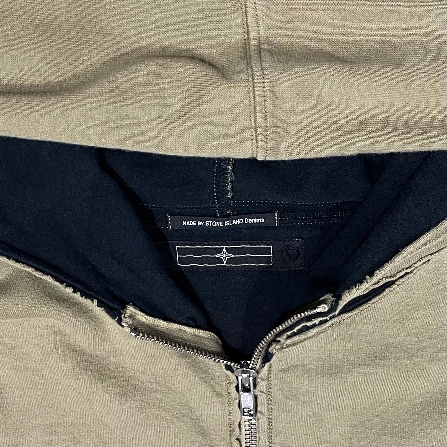 00’s “STONE ISLAND” zip up hoodie
